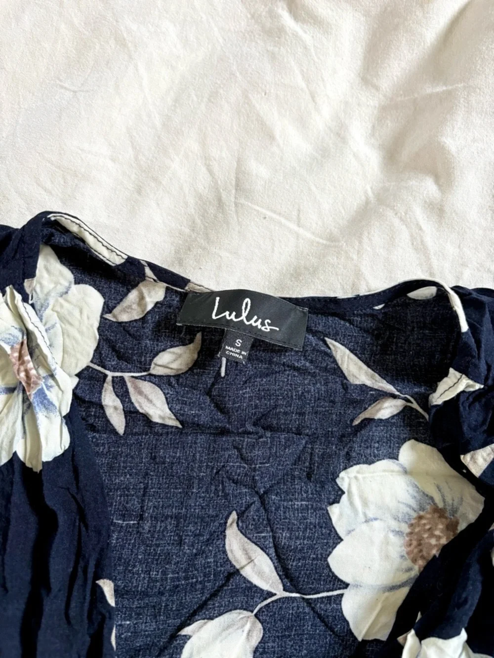 Lulus Lake Como Navy Blue Floral Print High-Low Wrap Dress size S - Picture 6 of 7